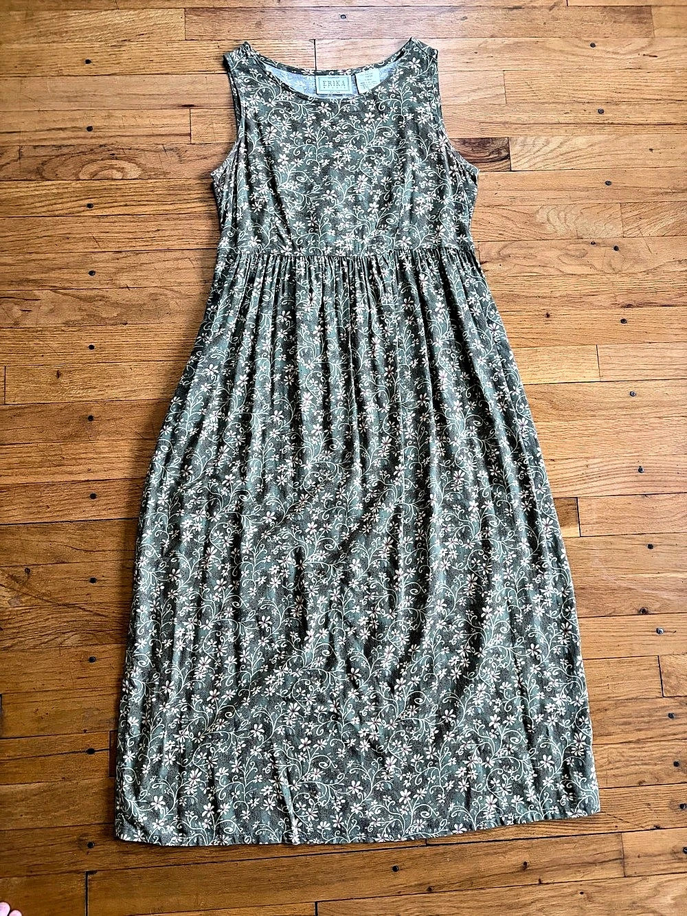 Erika Studio Floral Maxi Dress in Green small petite vintage